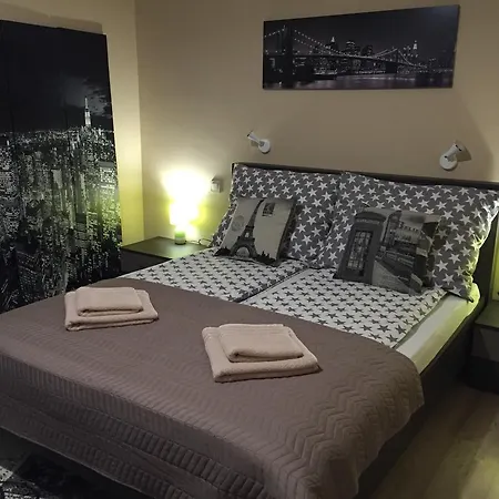 Near Opera In Downtown Apartment Budapest