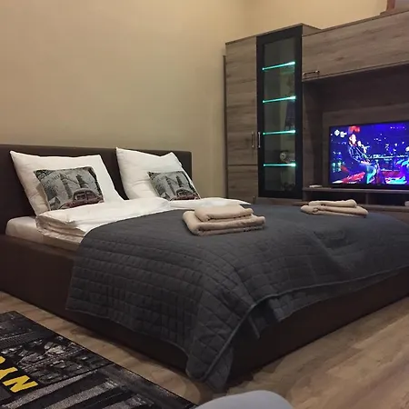 Апартаменты Near Opera In Downtown *